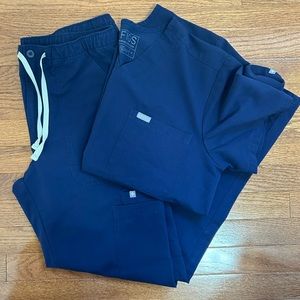 Figs Scrubs SET - Top and Pants - Navy Blue Set Size Medium